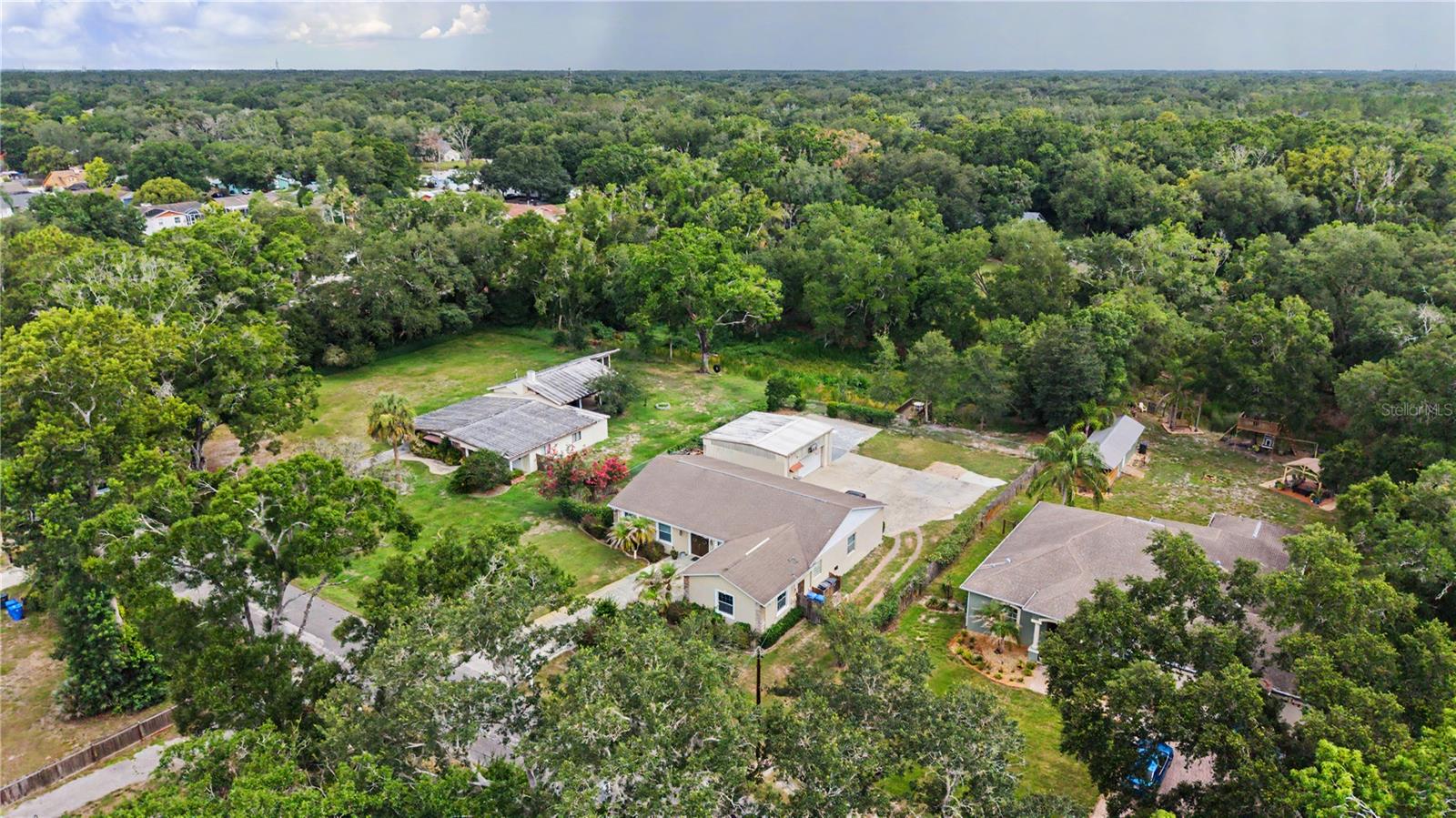 LIVINGSTON ACRES - Residential