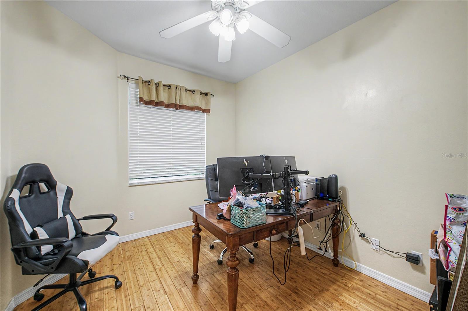 LIVINGSTON ACRES - Residential
