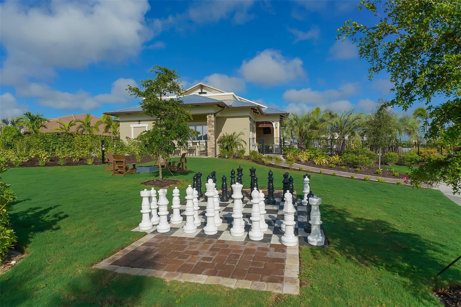 LEGACY ESTATES ON PALMER RANCH - Residential