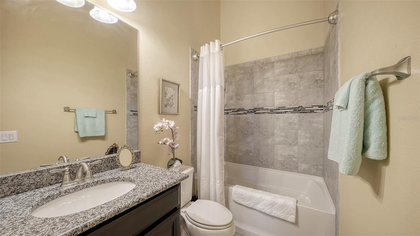 LEGACY ESTATES ON PALMER RANCH - Residential