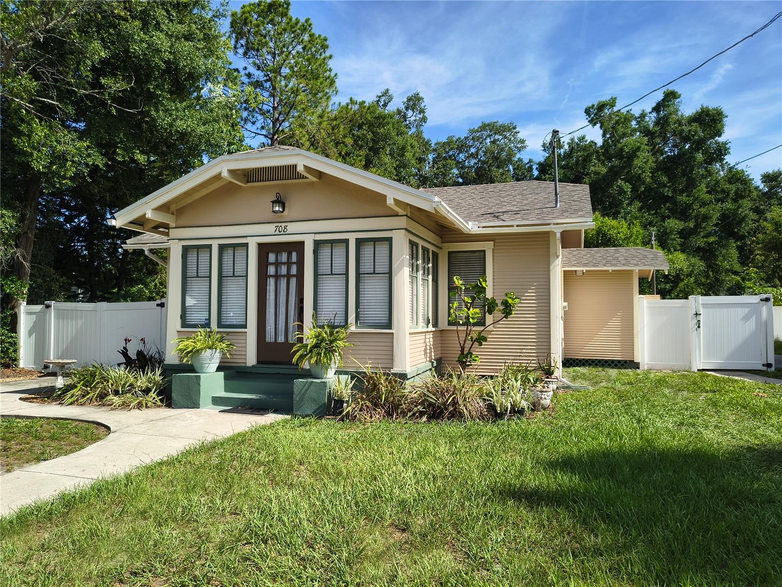 IDLEWILD ON THE HILLSBOROUGH - Residential
