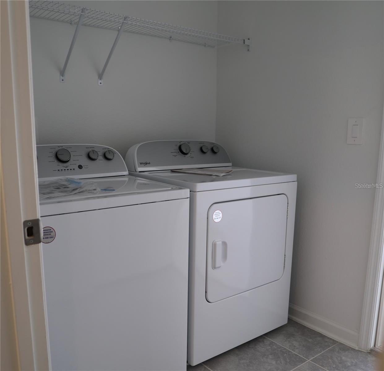 CASCADES PH 2 - Residential Lease