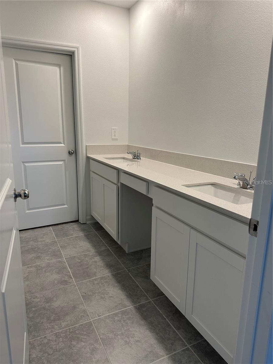 CASCADES PH 2 - Residential Lease