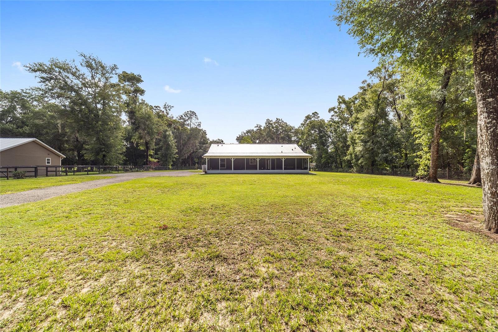 MEADOWBROOK RANCHES - Residential