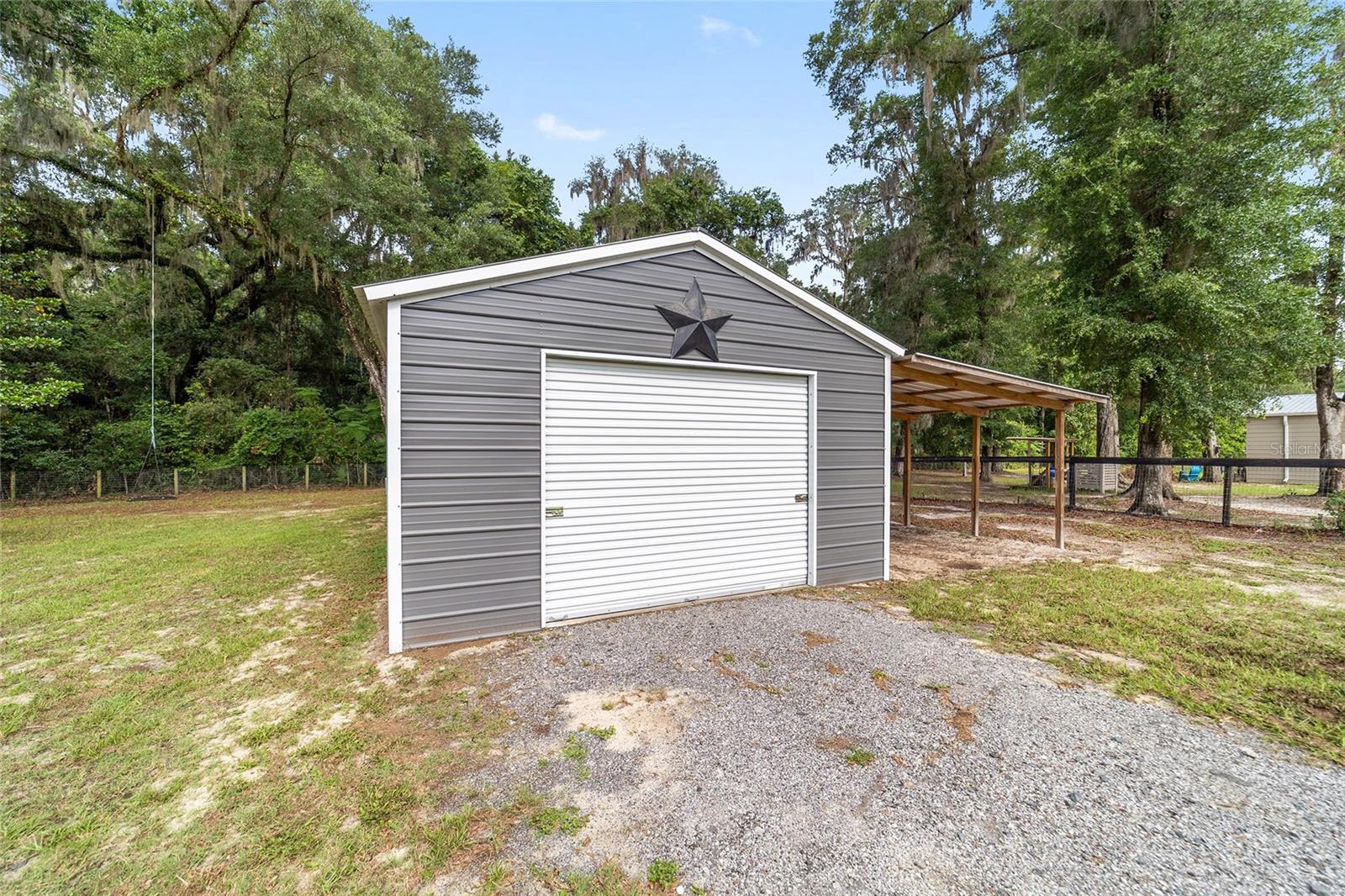 MEADOWBROOK RANCHES - Residential