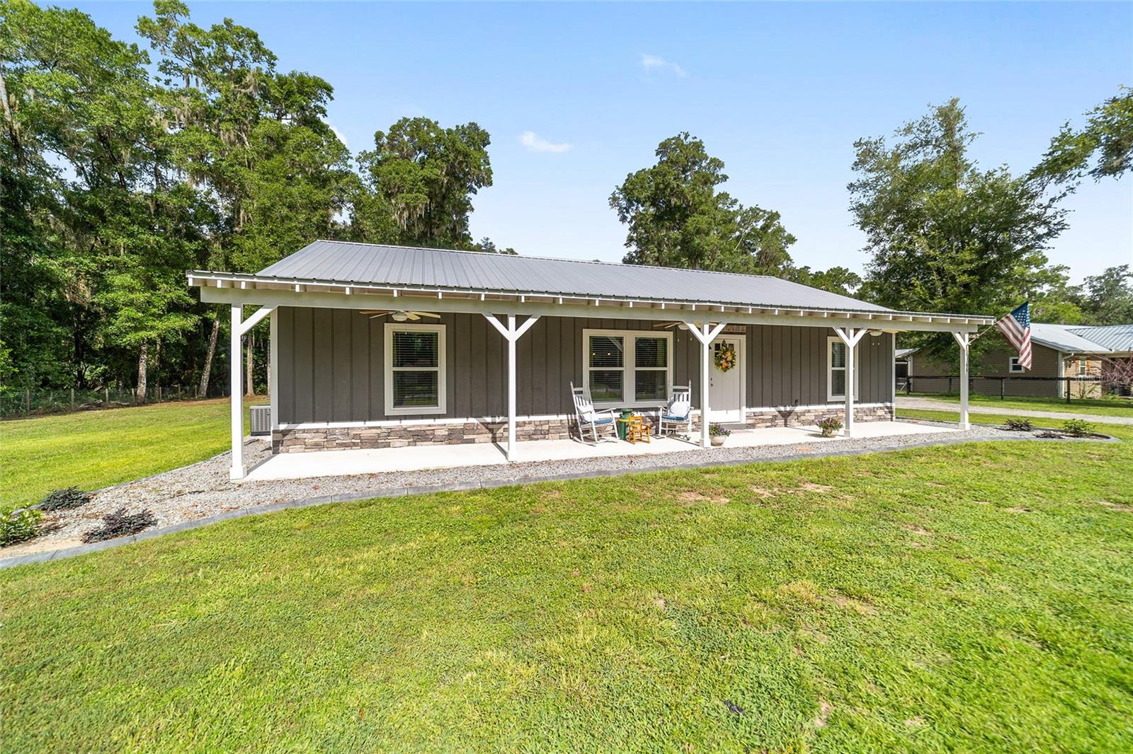 MEADOWBROOK RANCHES - Residential