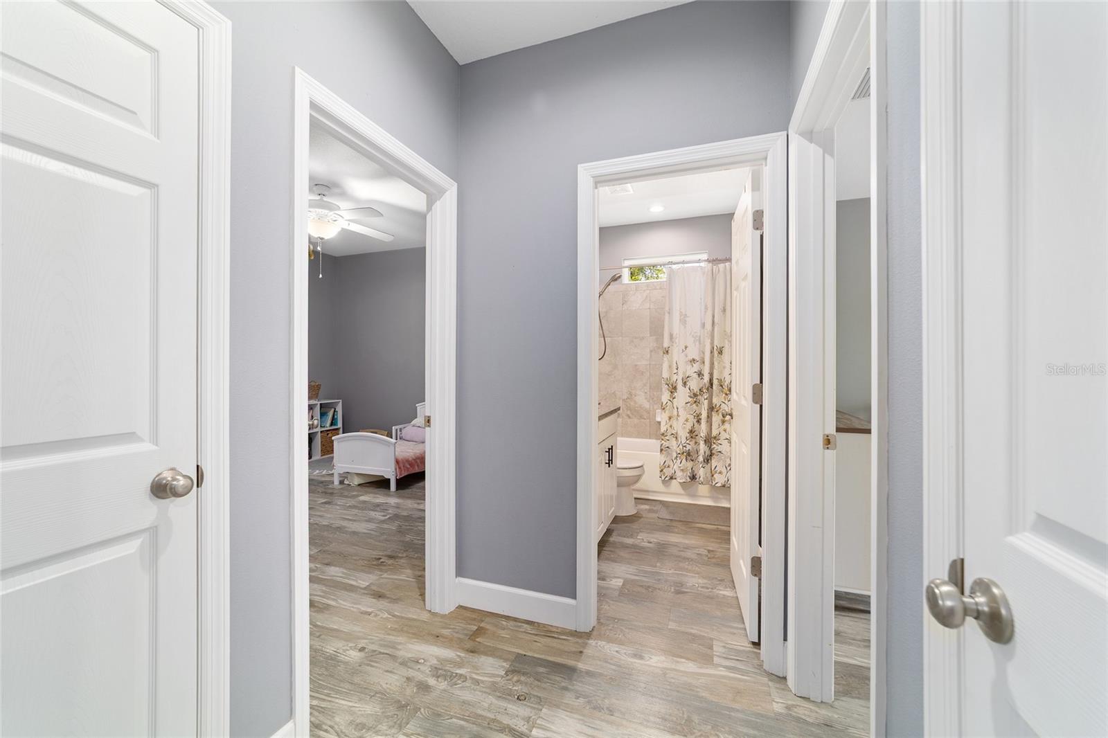 MEADOWBROOK RANCHES - Residential