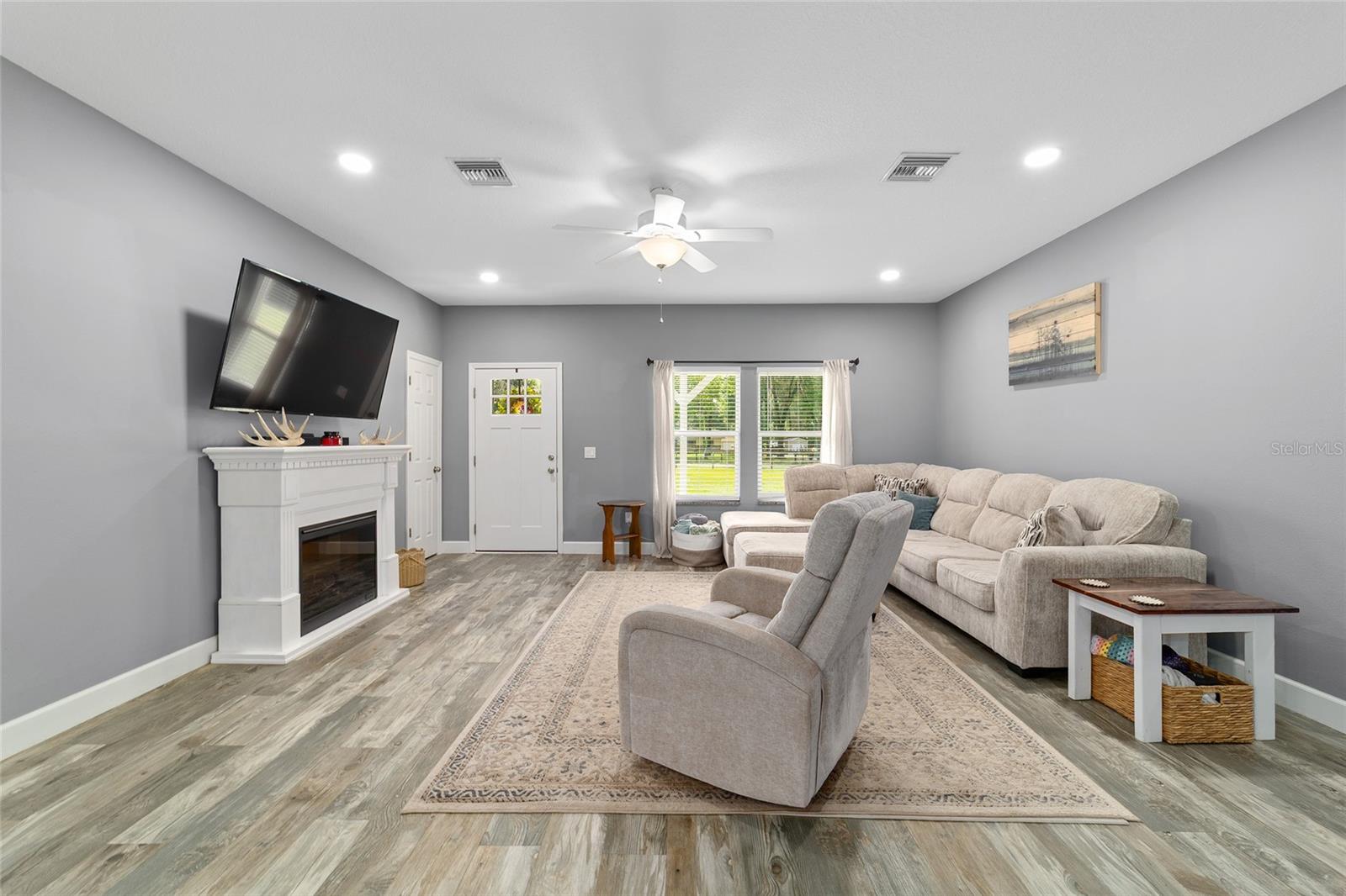 MEADOWBROOK RANCHES - Residential