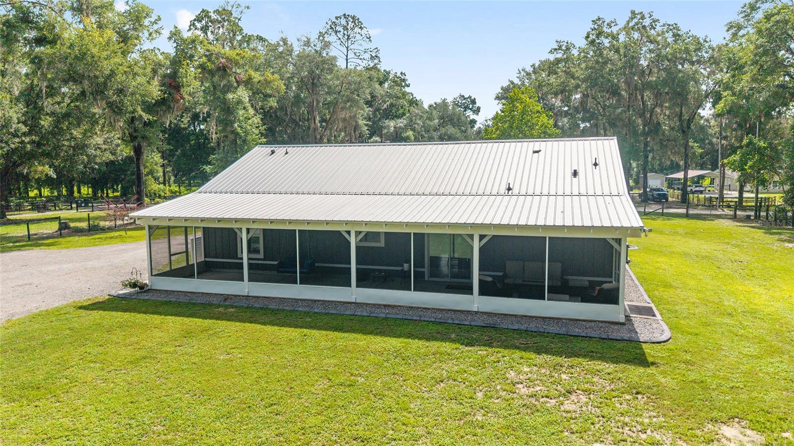 MEADOWBROOK RANCHES - Residential