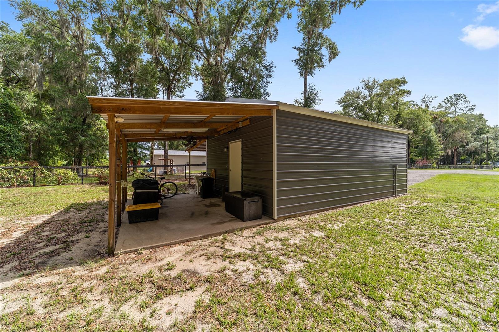 MEADOWBROOK RANCHES - Residential