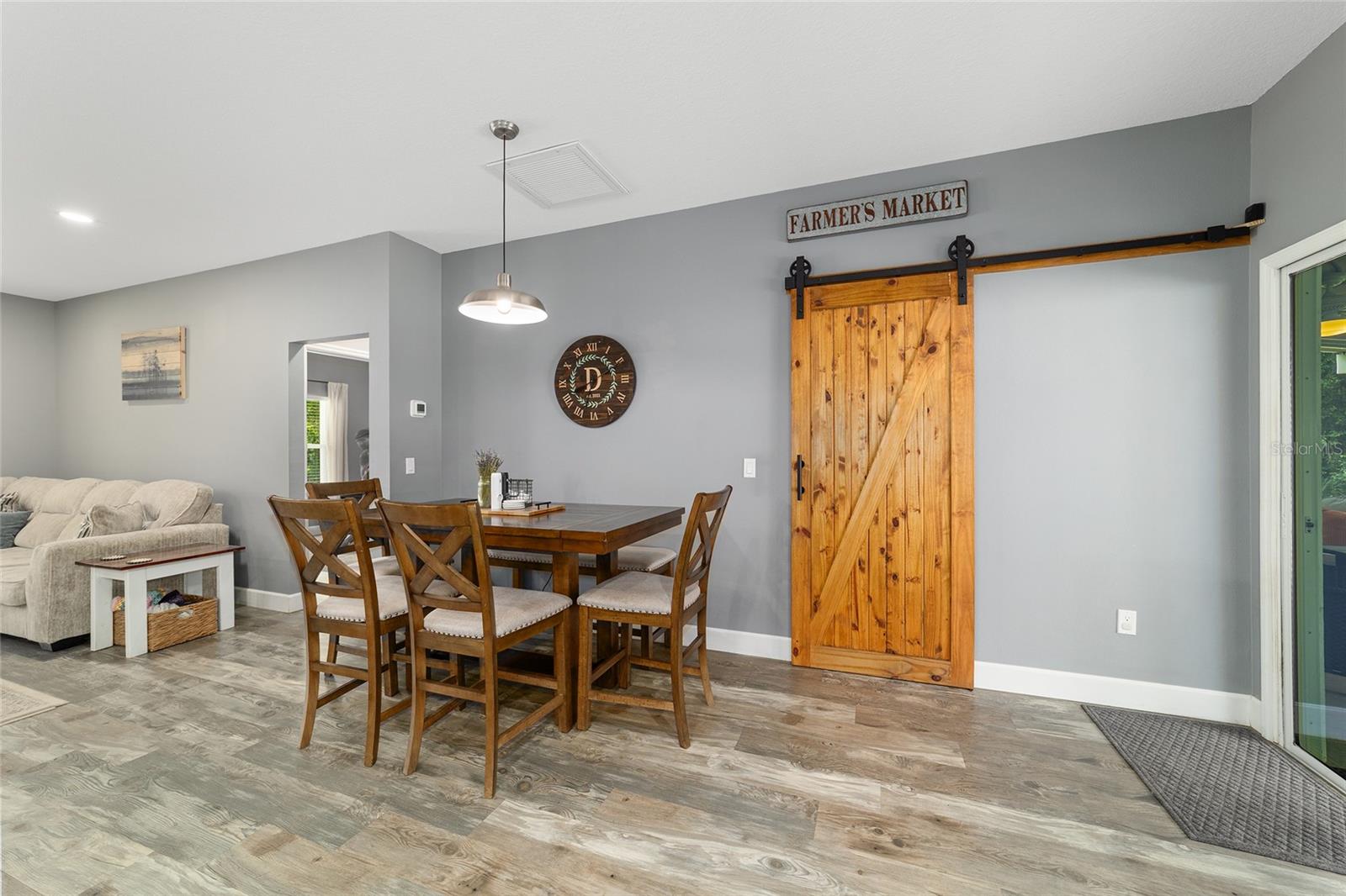 MEADOWBROOK RANCHES - Residential