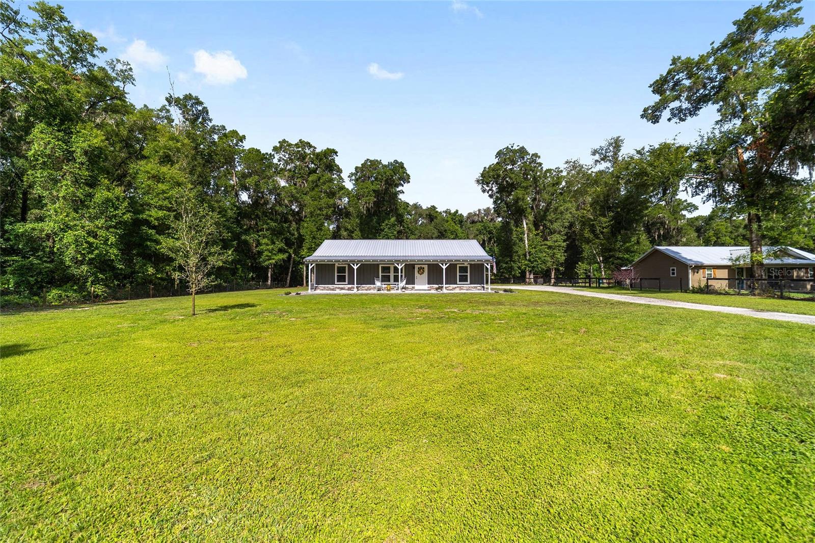 MEADOWBROOK RANCHES - Residential