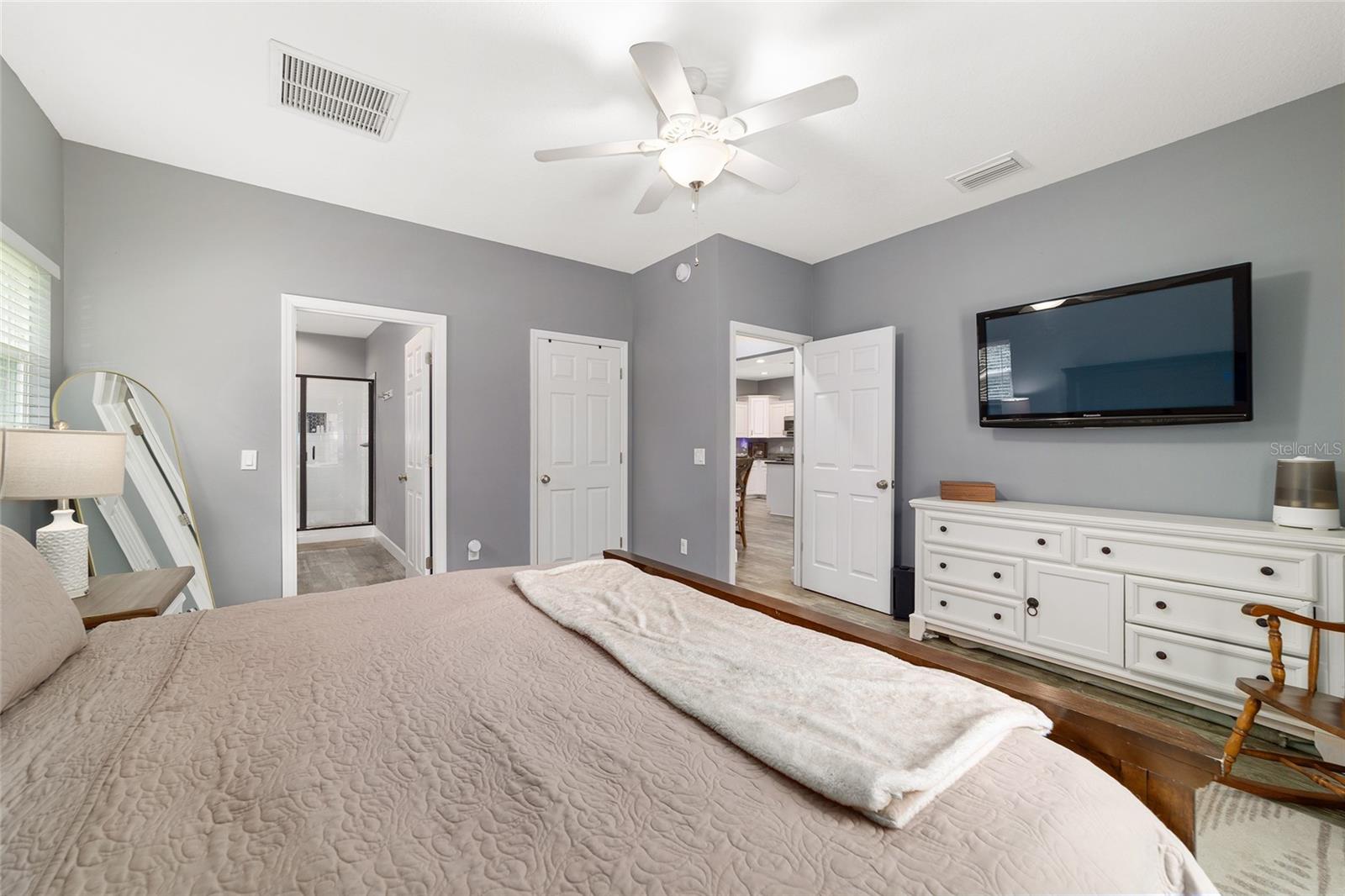 MEADOWBROOK RANCHES - Residential