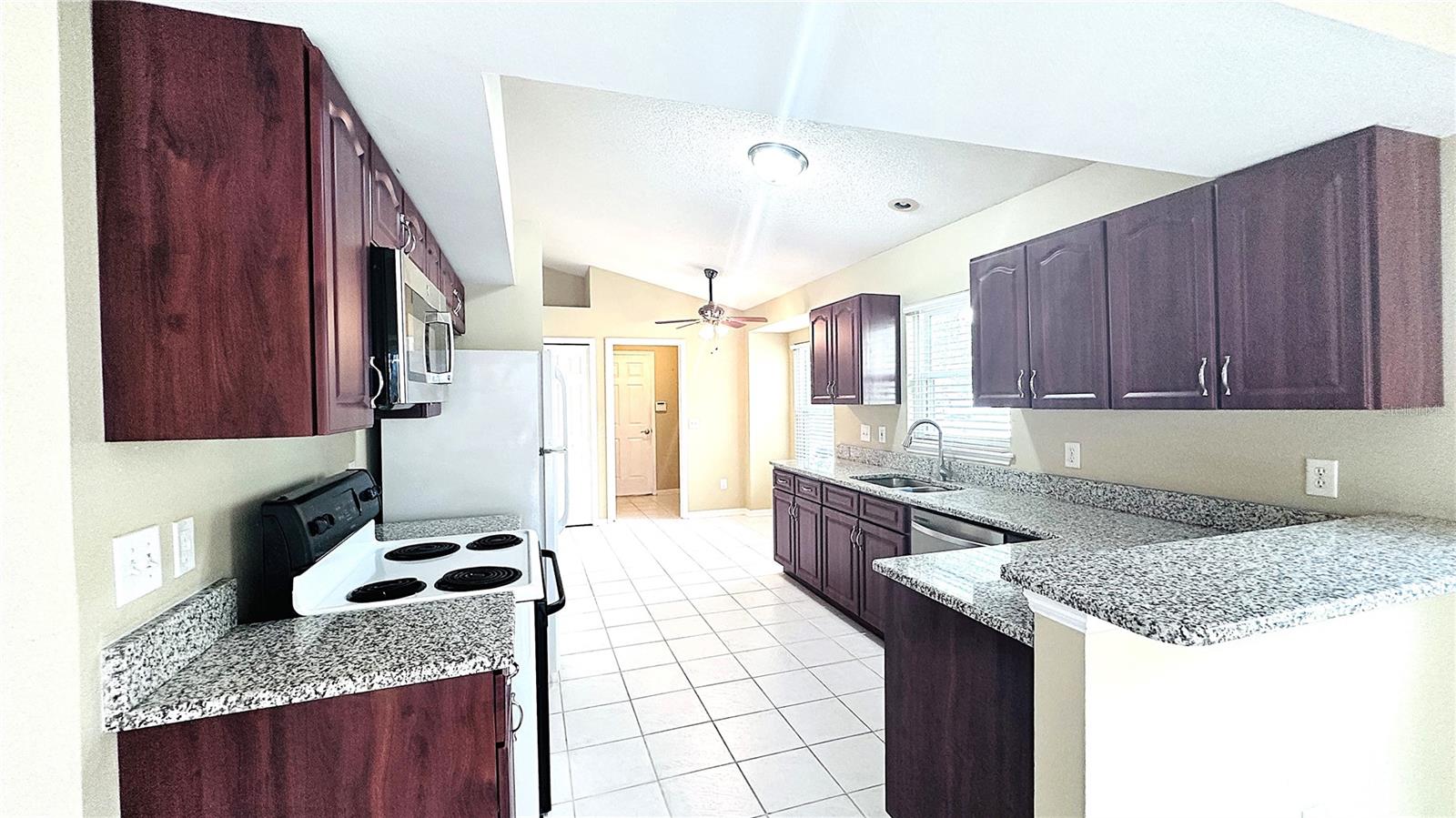 WOODRIDGE PH 01 - Residential