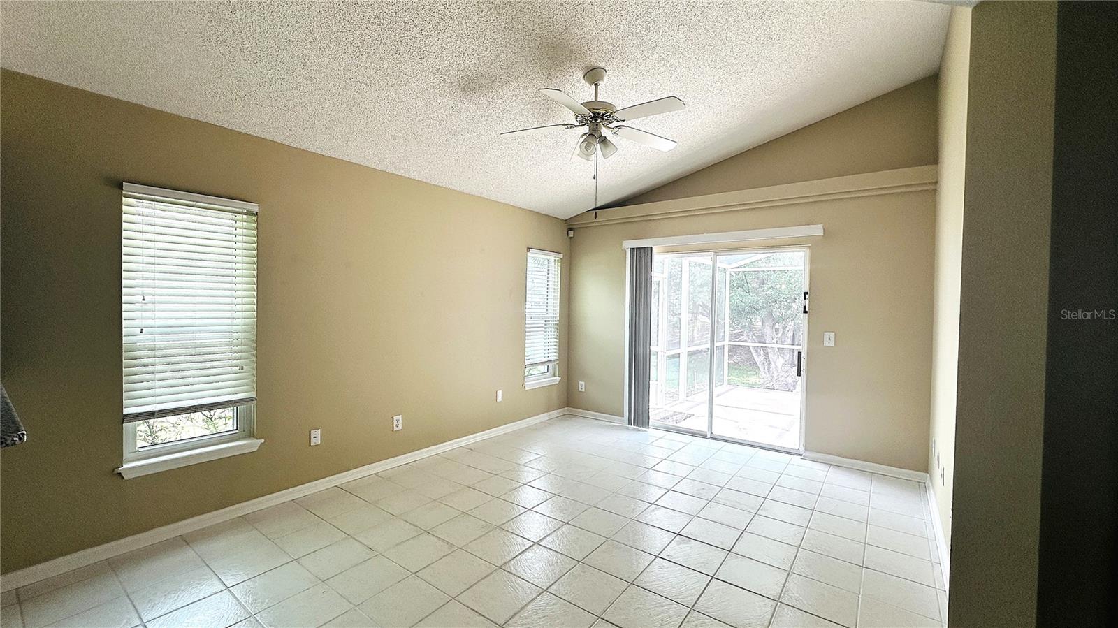 WOODRIDGE PH 01 - Residential