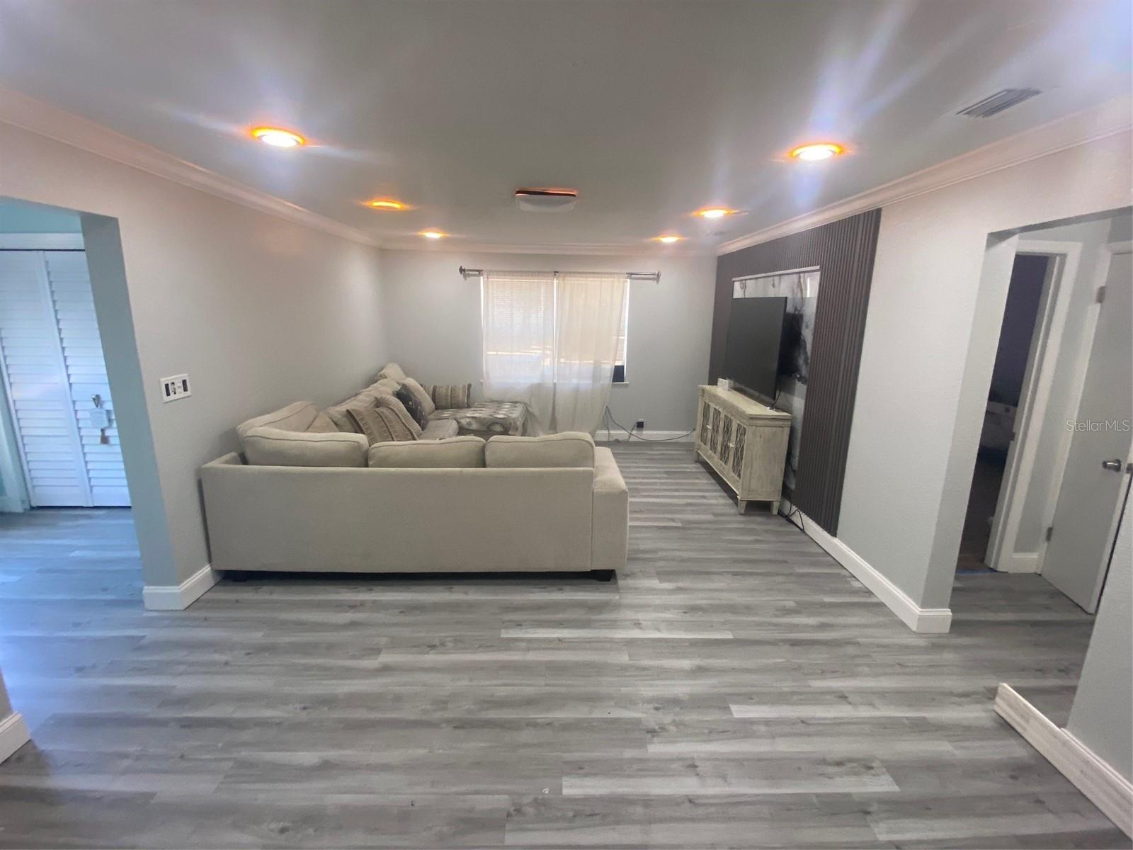 PINECREST - Residential