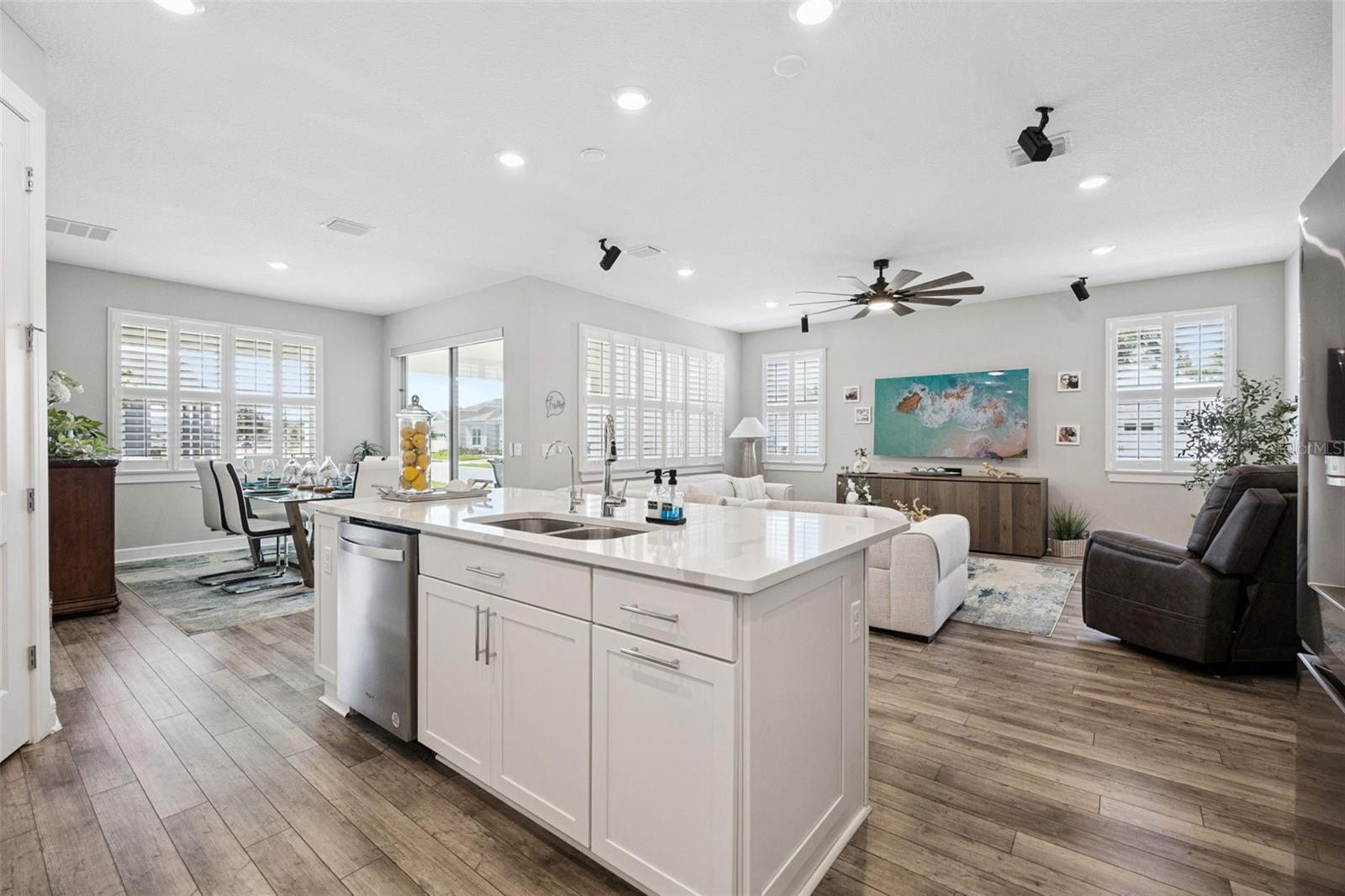DEL WEBB OASIS - Residential