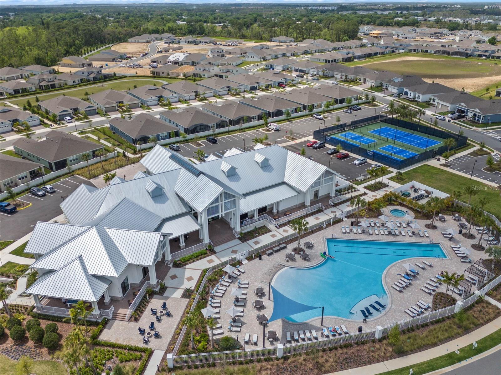 DEL WEBB OASIS - Residential