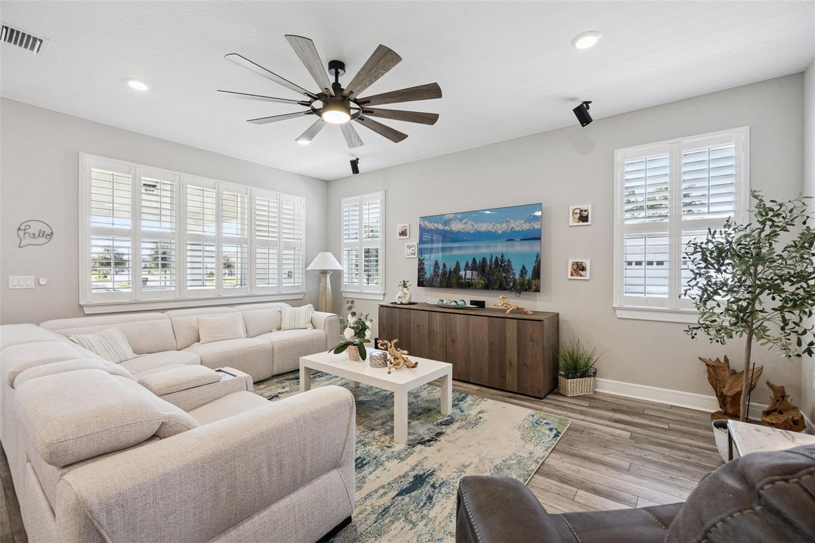 DEL WEBB OASIS - Residential