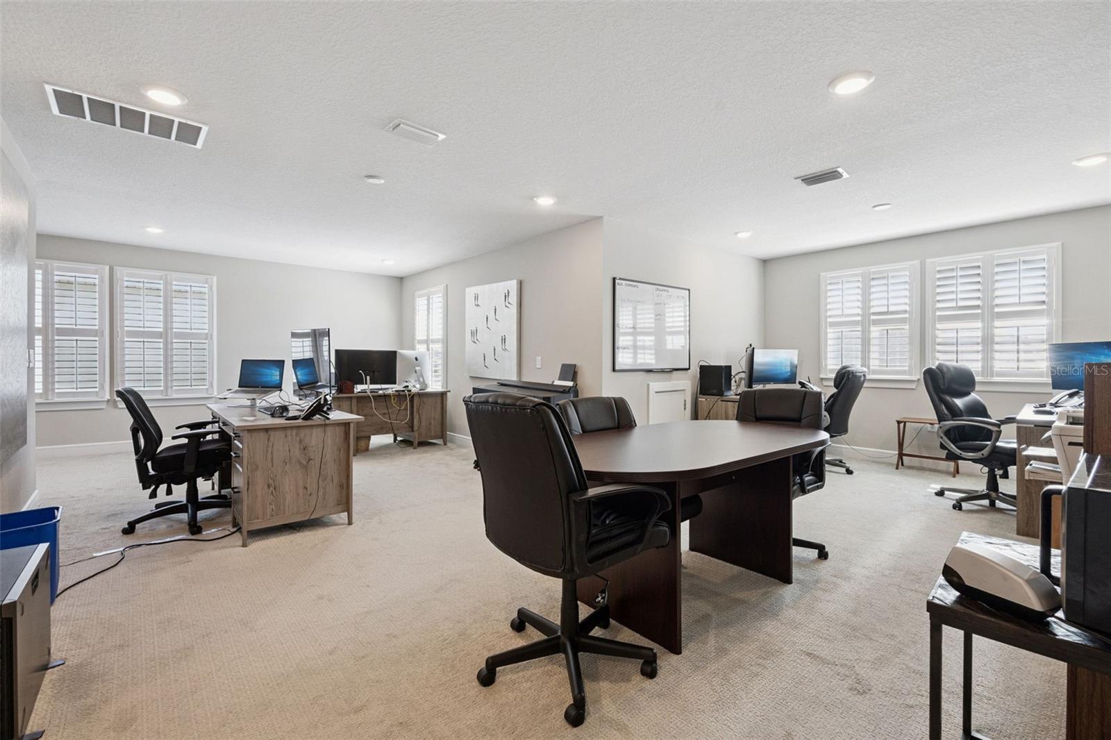 DEL WEBB OASIS - Residential