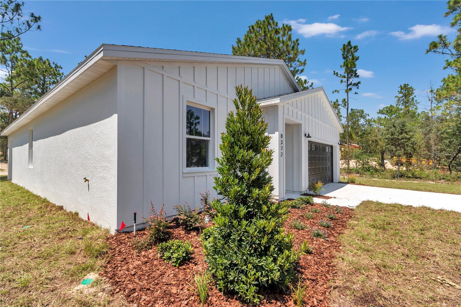ROLLING HILLS - Residential