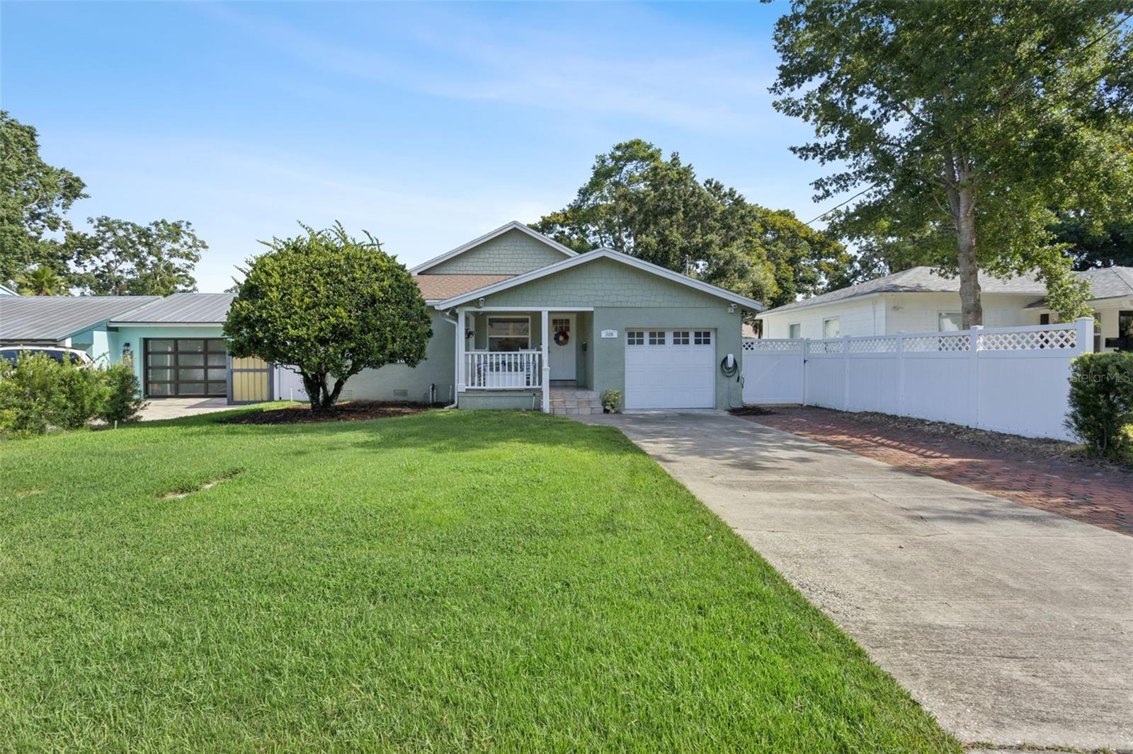 GOLFVIEW - Residential
