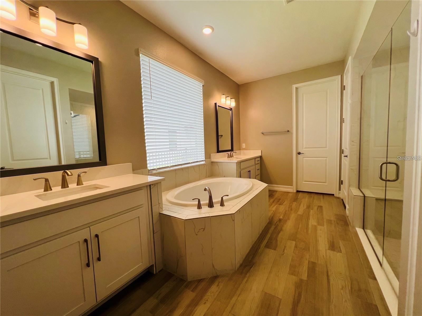 ESTANCIA CORTONA - Residential Lease