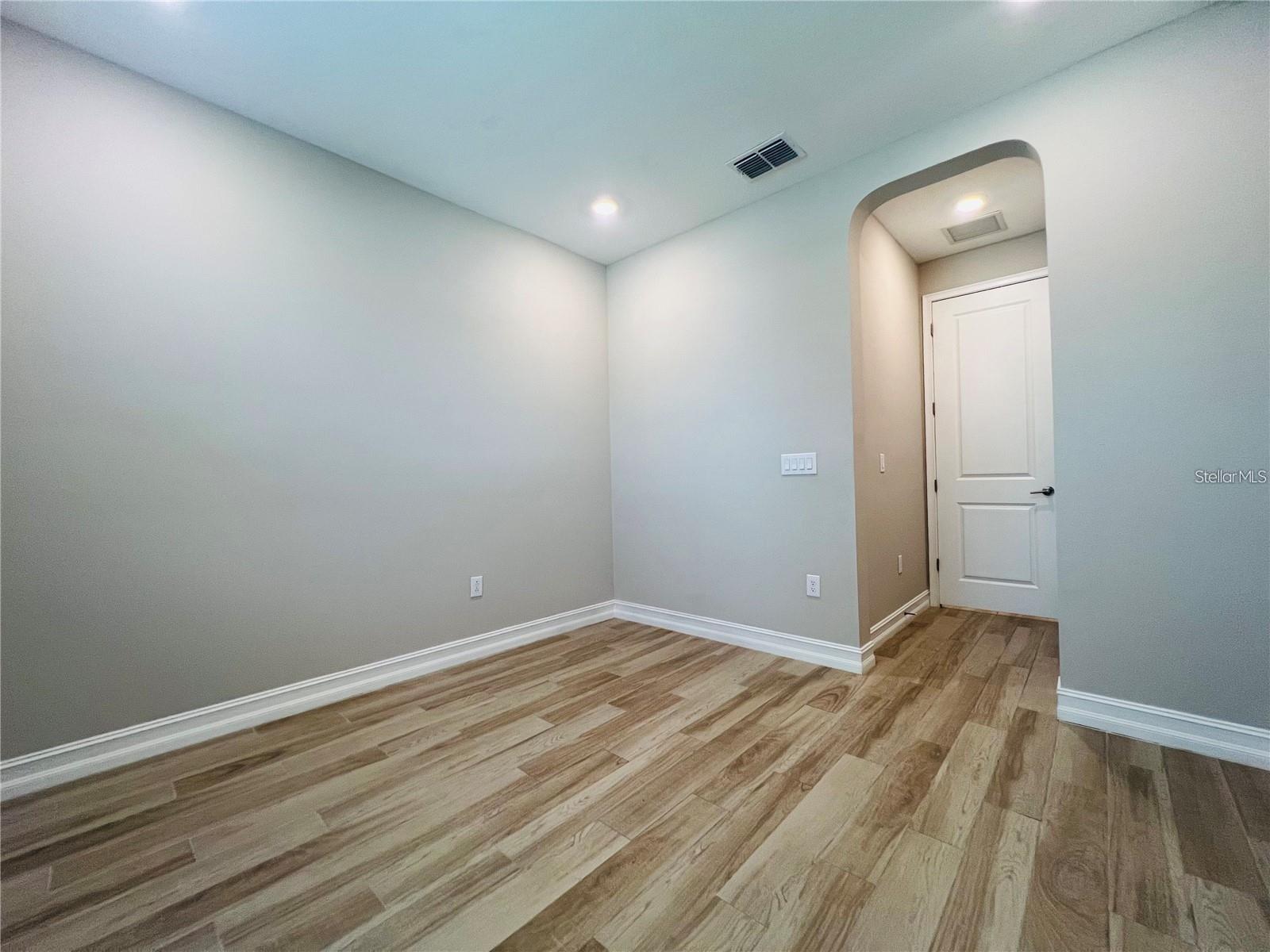 ESTANCIA CORTONA - Residential Lease