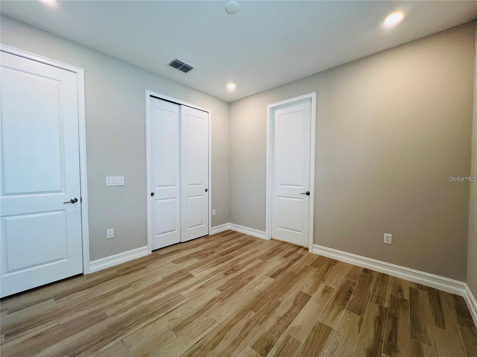 ESTANCIA CORTONA - Residential Lease
