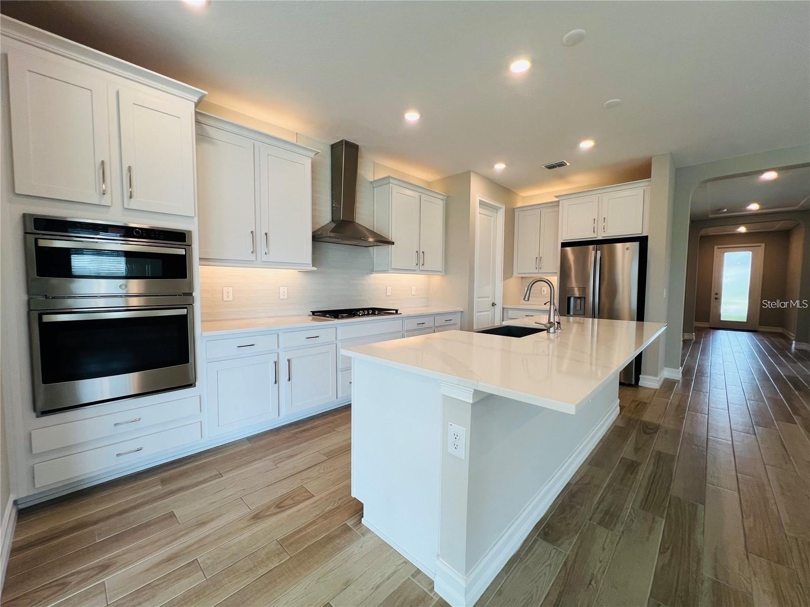 ESTANCIA CORTONA - Residential Lease