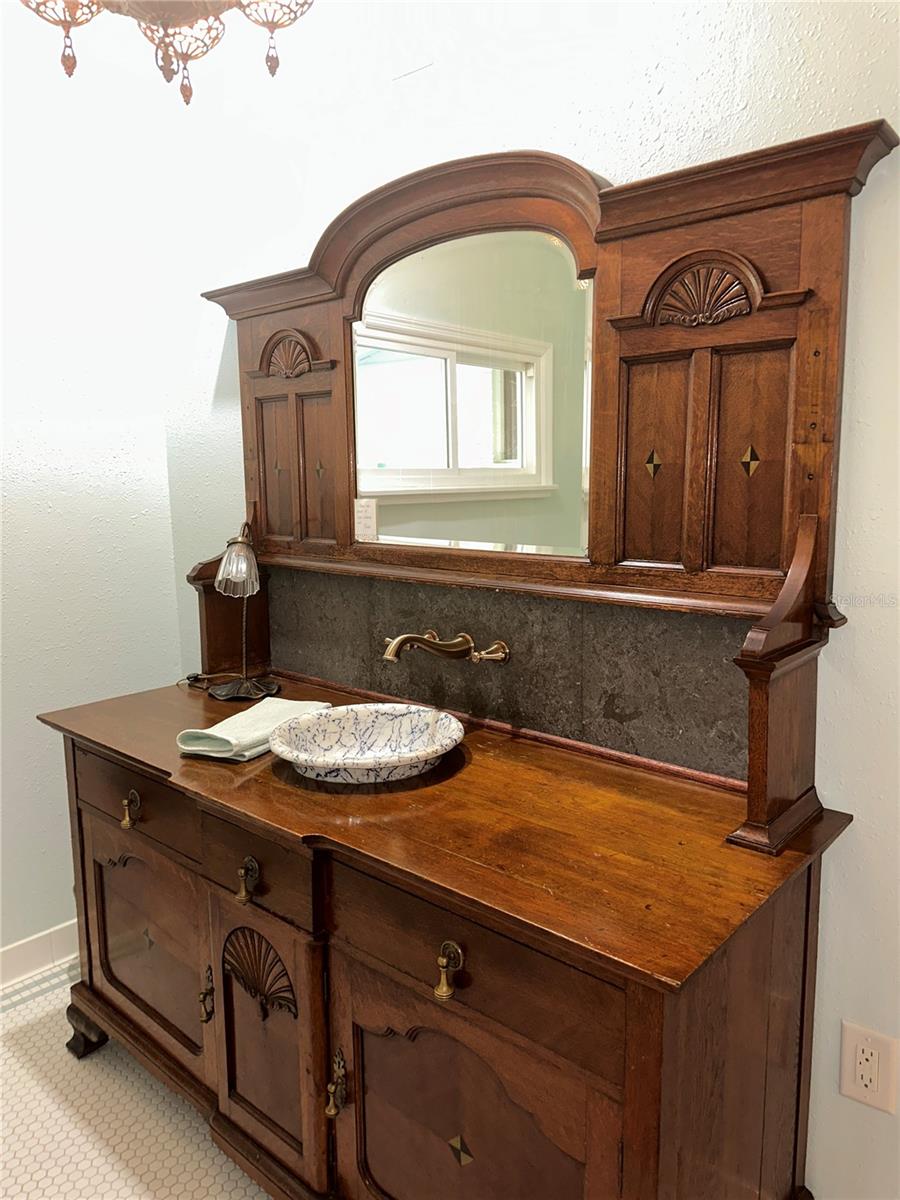CARLTON CLUB INC REP - Commercial Sale