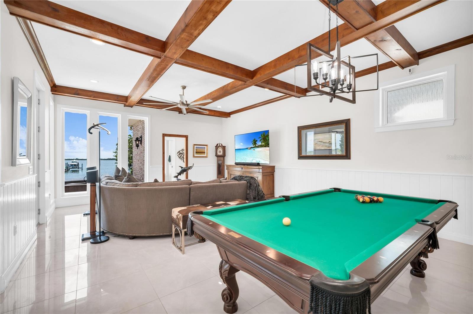 SHAW'S POINT - Residential