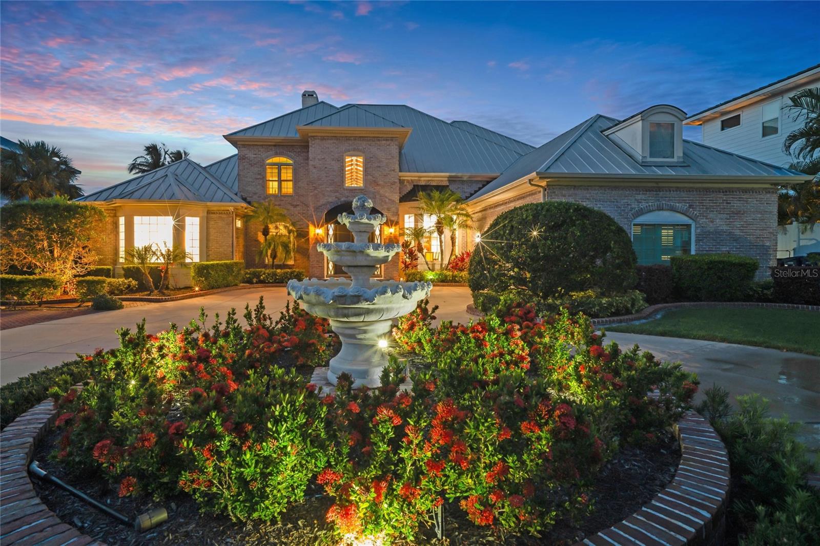SHAW'S POINT - Residential