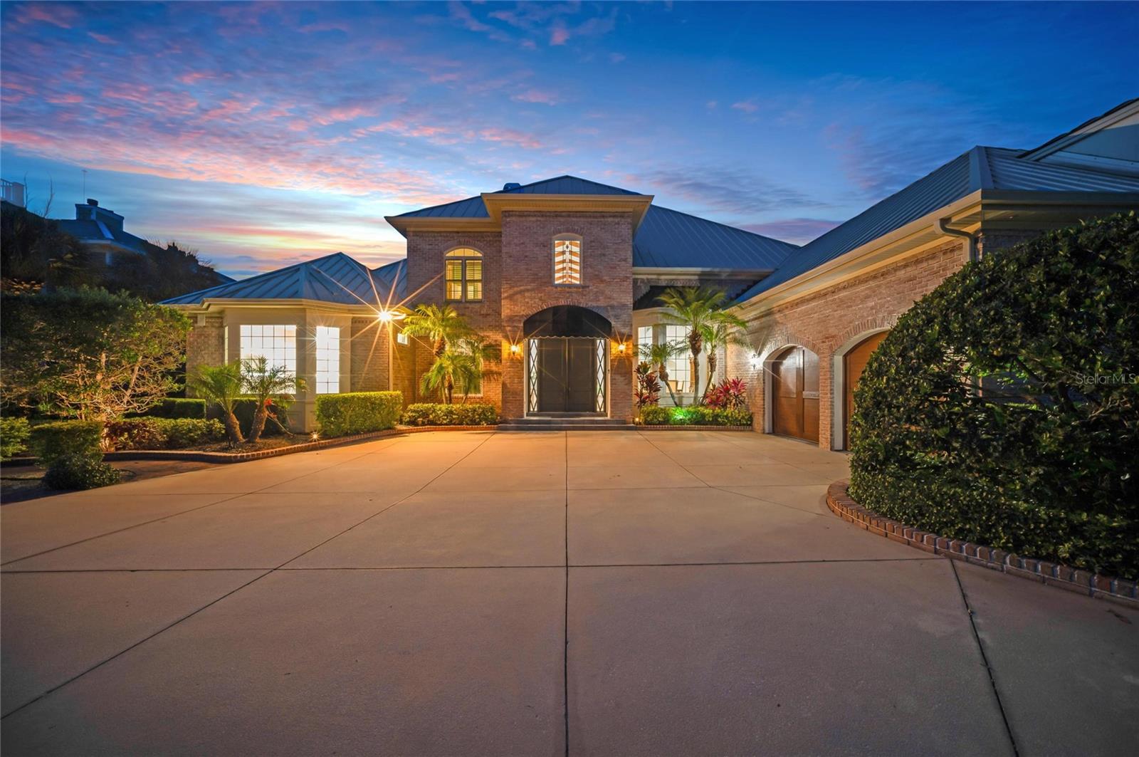 SHAW'S POINT - Residential