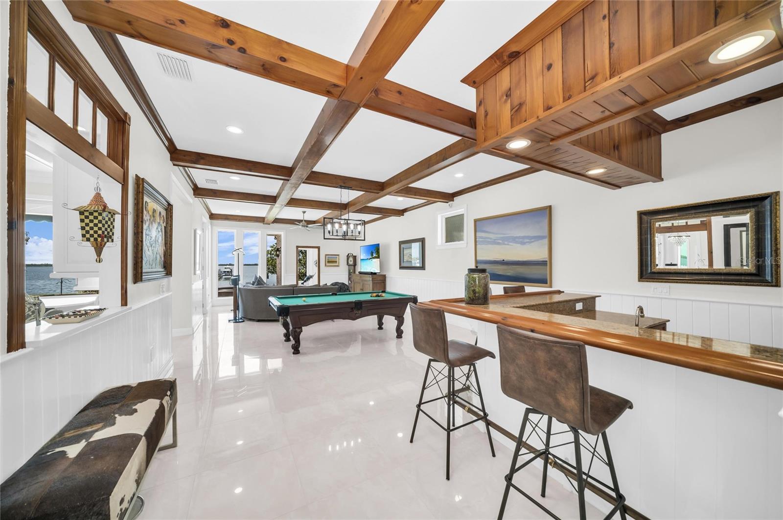 SHAW'S POINT - Residential