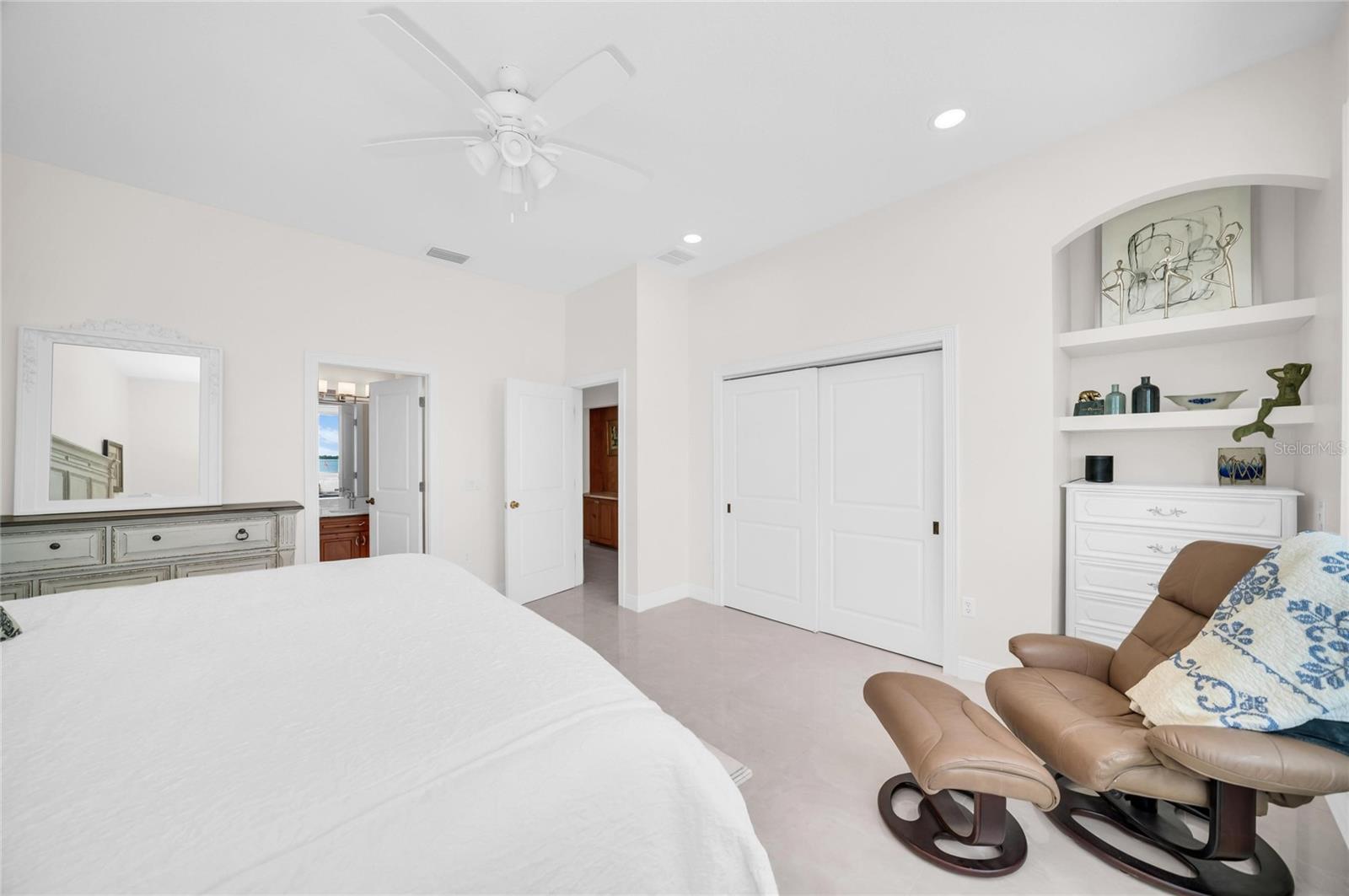 SHAW'S POINT - Residential