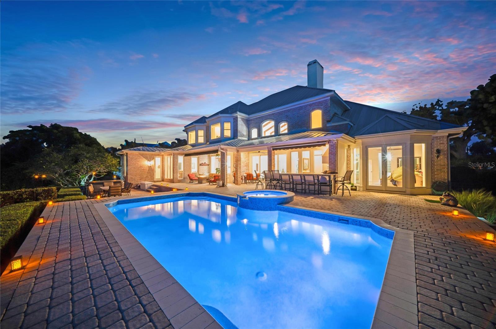 SHAW'S POINT - Residential