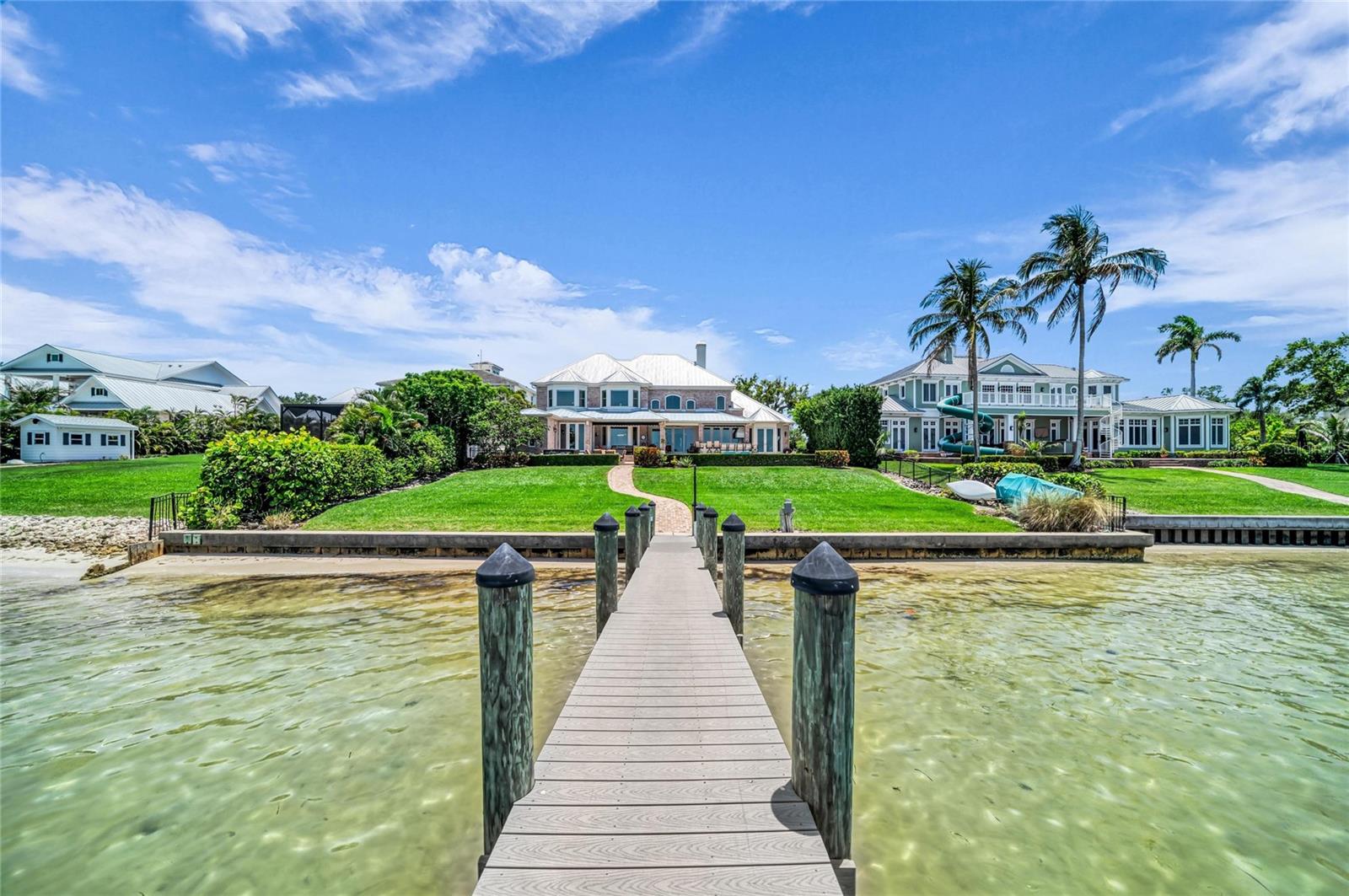 SHAW'S POINT - Residential