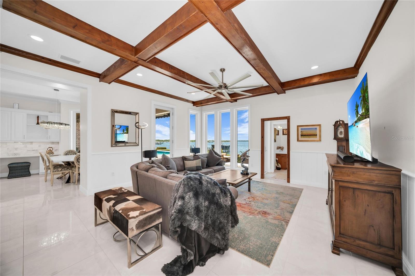 SHAW'S POINT - Residential