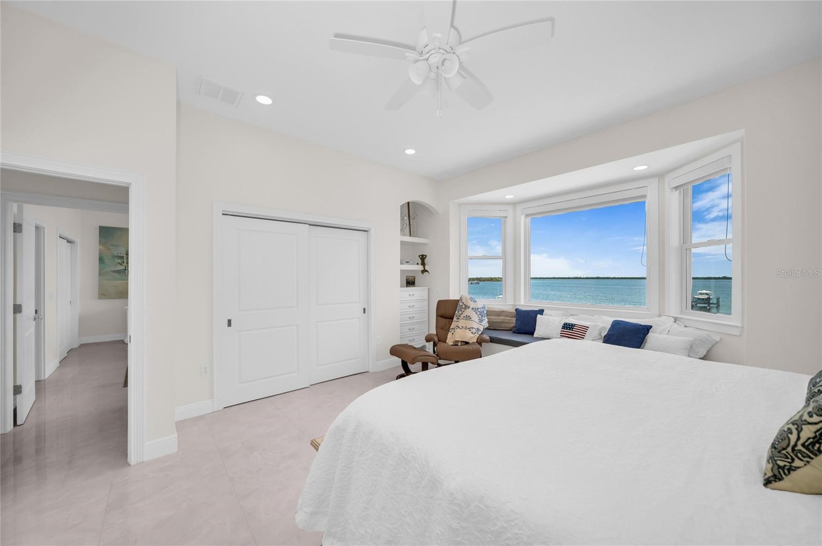 SHAW'S POINT - Residential