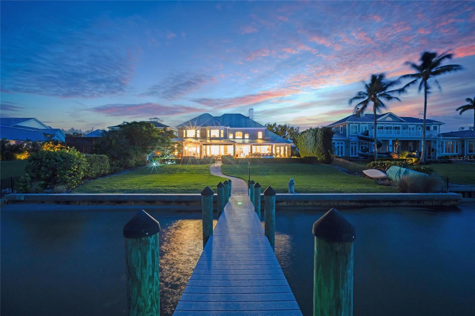 SHAW'S POINT - Residential