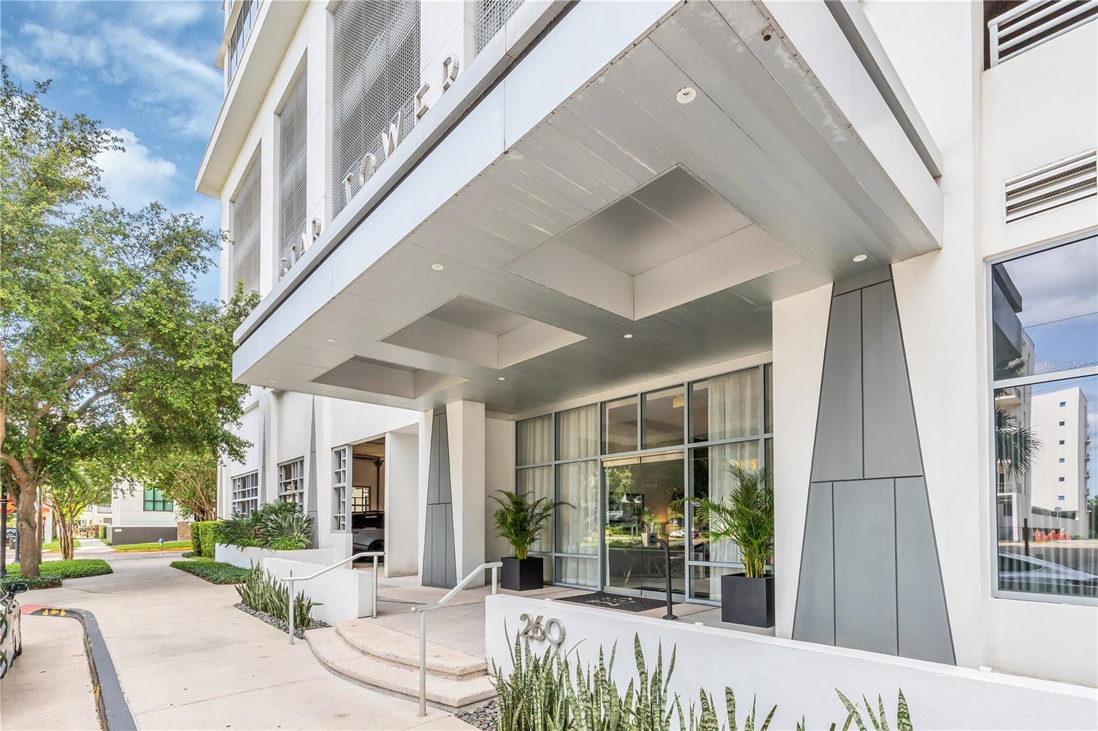 STAR TOWER CONDO - Residential Lease