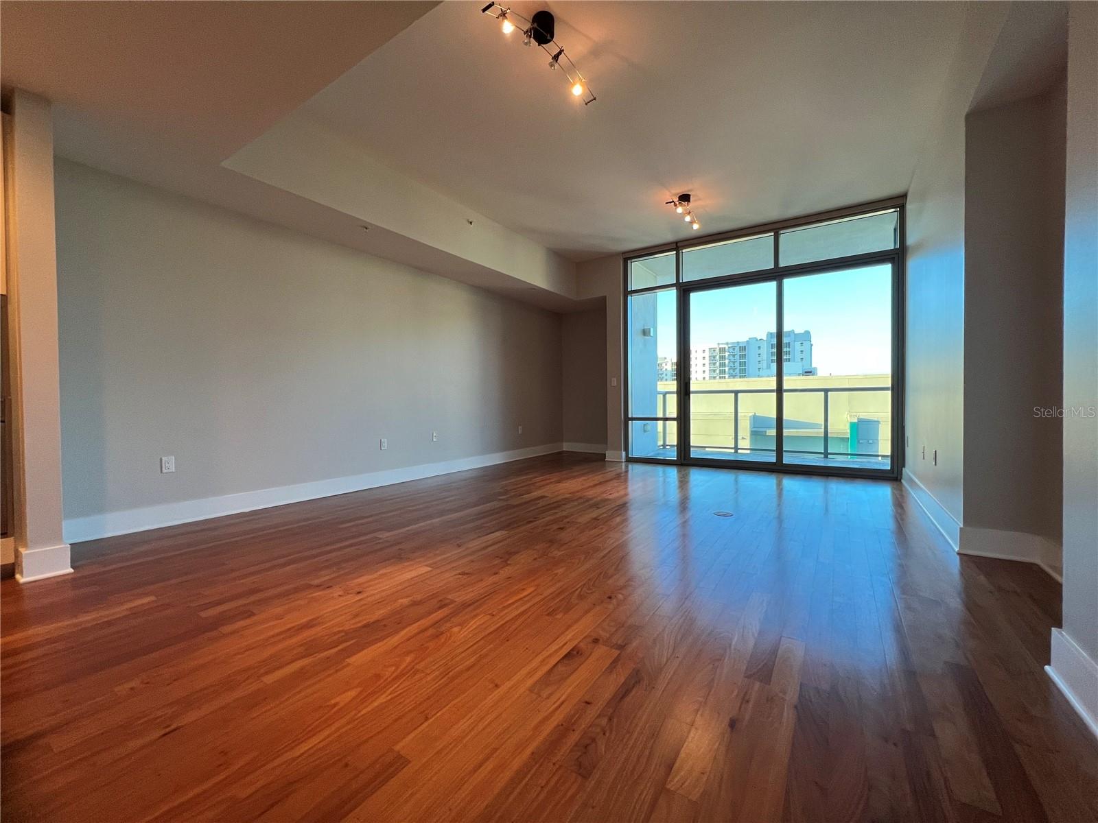 STAR TOWER CONDO - Residential Lease