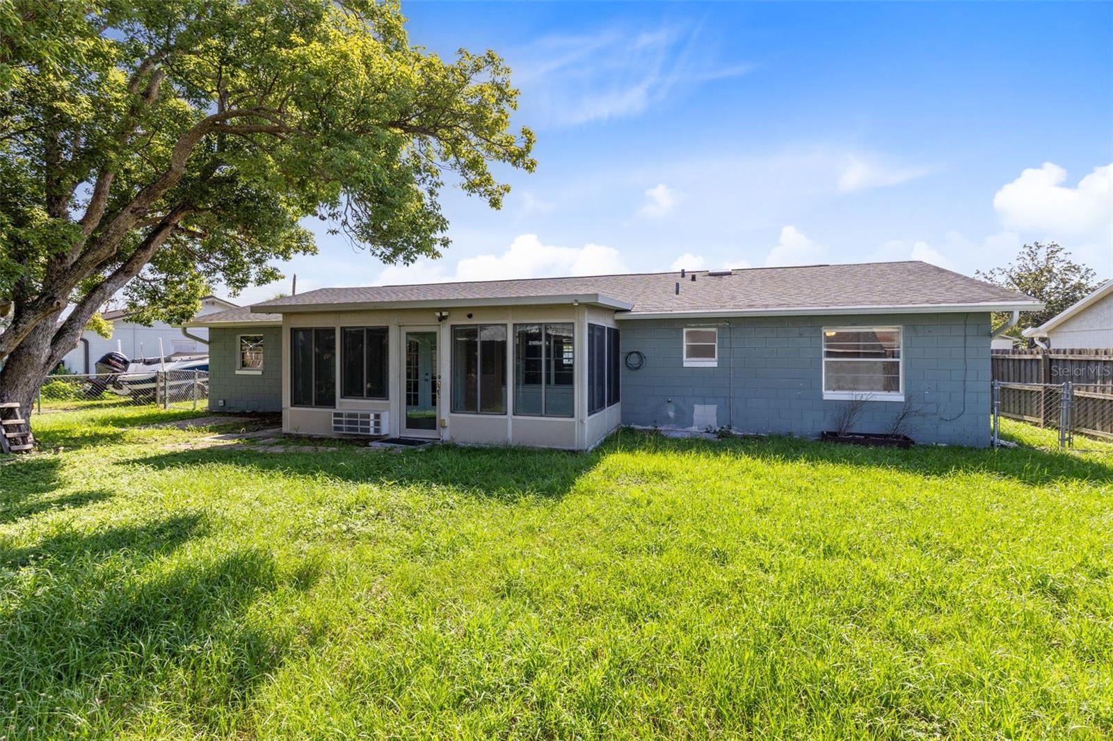 GROVEVIEW VILLAGE - Residential
