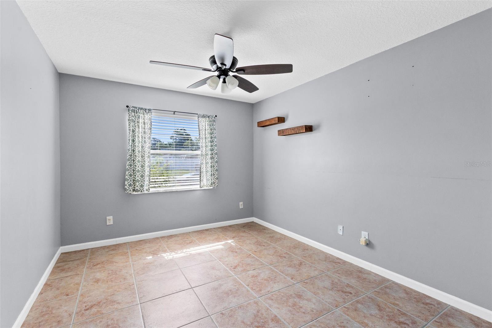 GROVEVIEW VILLAGE - Residential