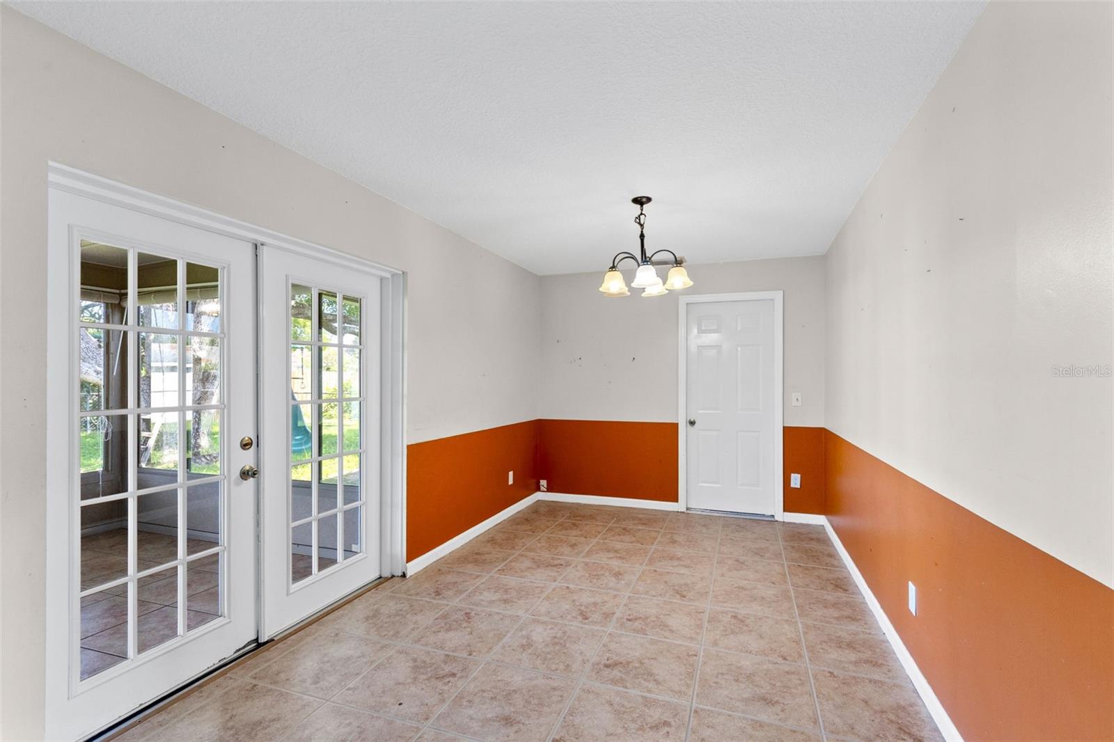 GROVEVIEW VILLAGE - Residential