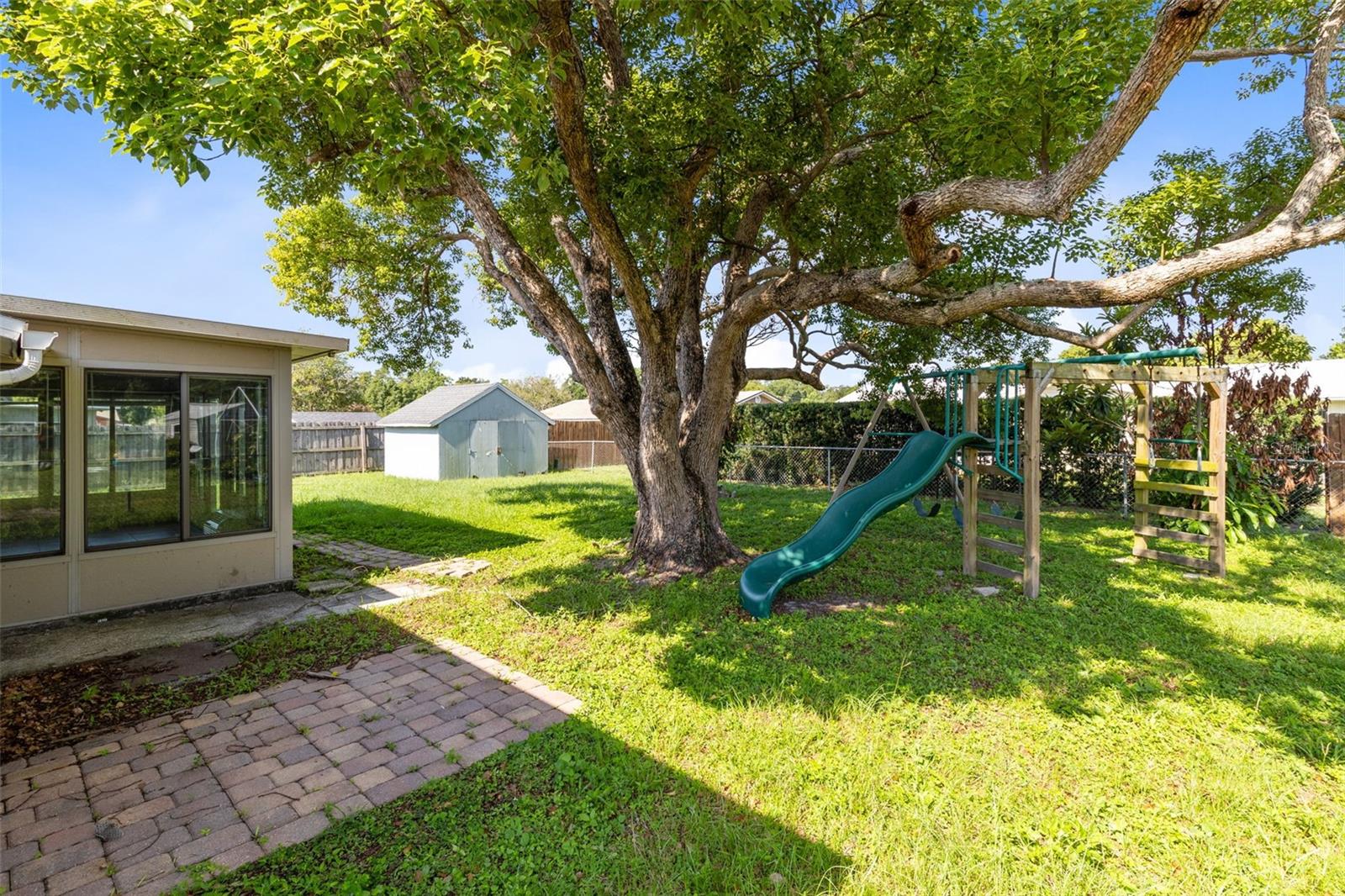 GROVEVIEW VILLAGE - Residential