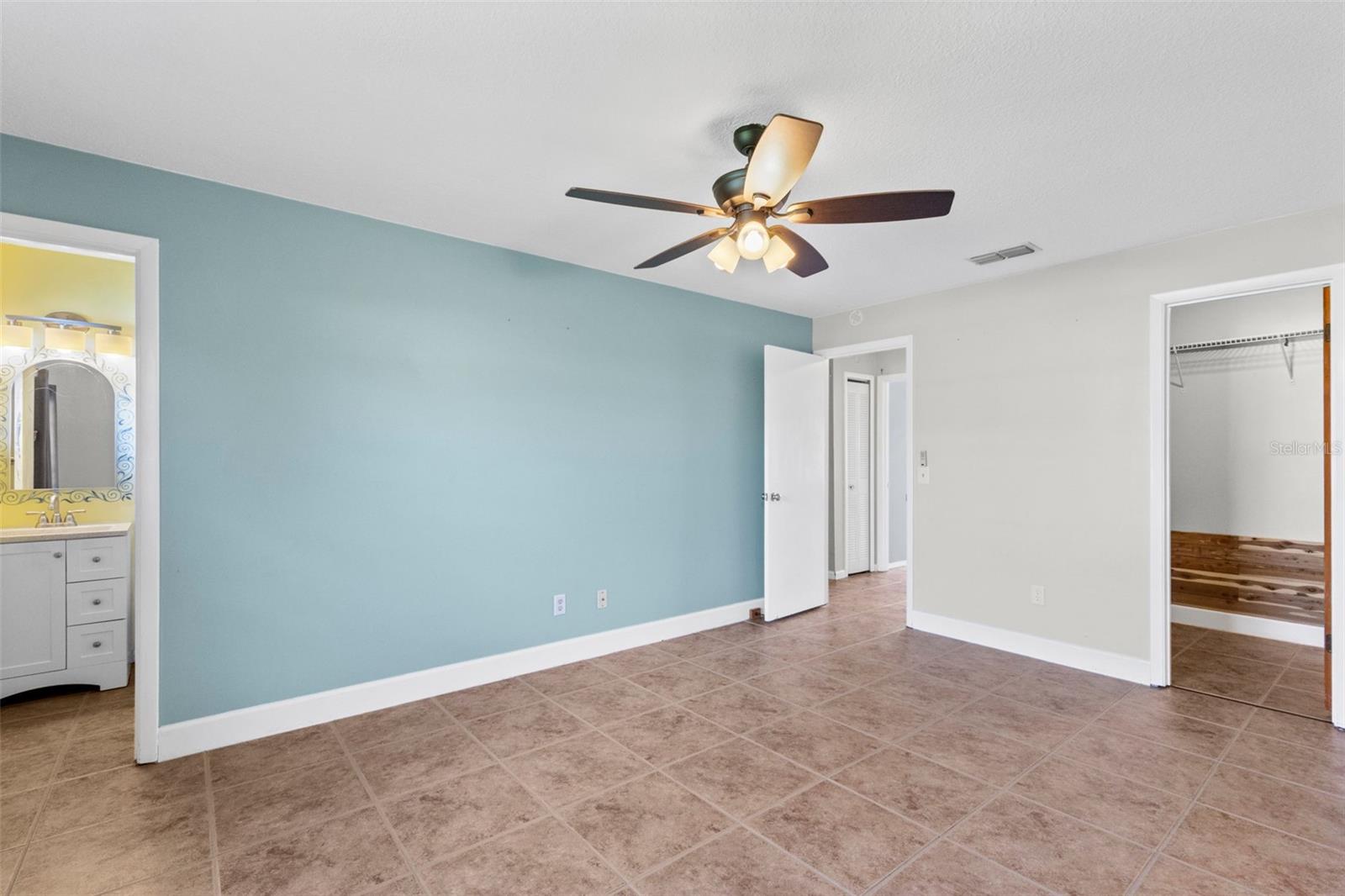 GROVEVIEW VILLAGE - Residential