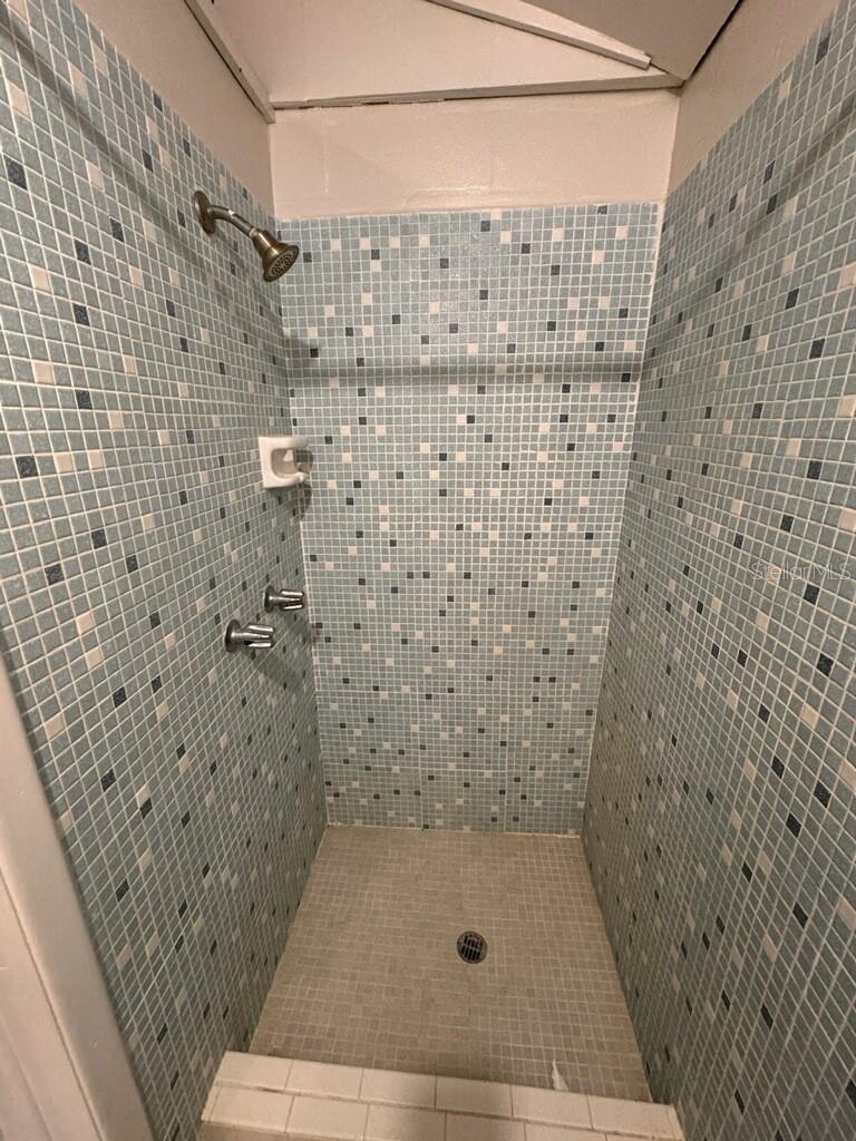 COVENTRY - Residential Lease