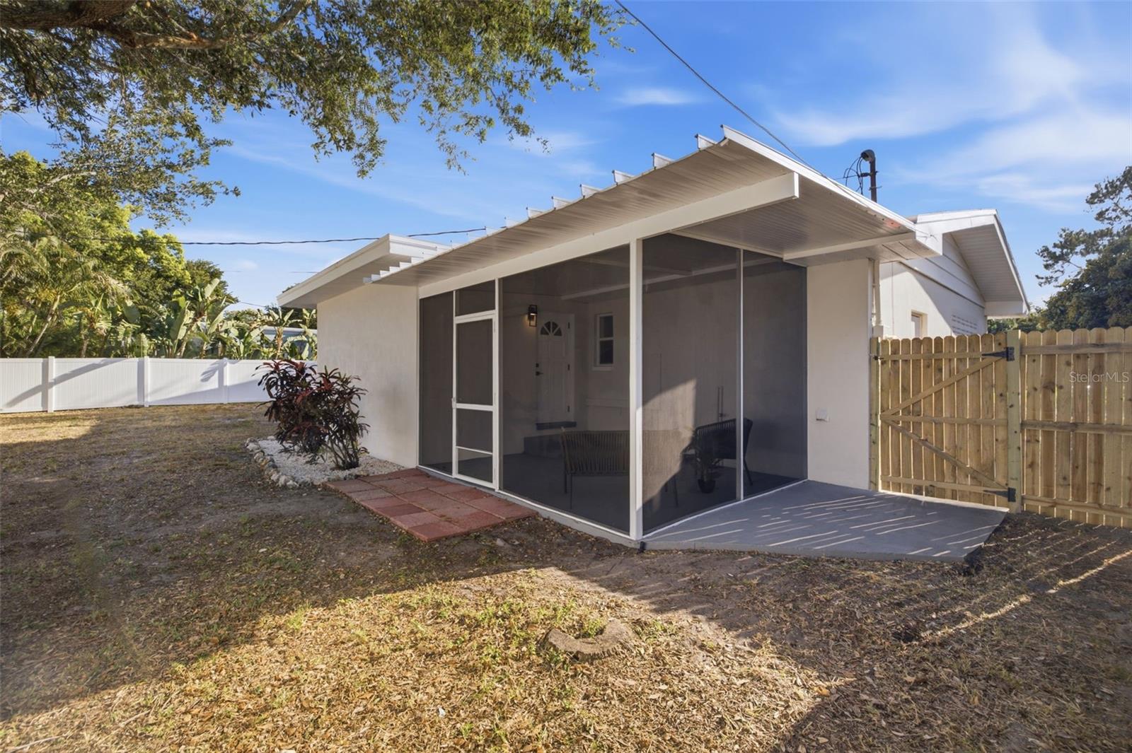 EASTWOOD TERRACE 1ST ADD - Residential